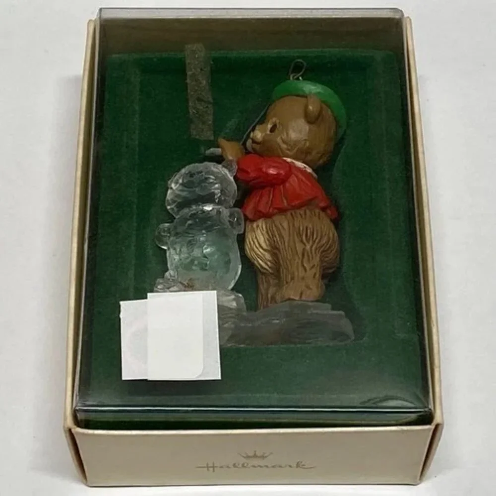 Vintage Christmas Ornament1981 
